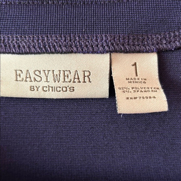Chicos easy wear Purple and Black jeweled neck Cardigan size 1 - Picture 2 of 4